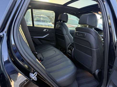 Used 2022 BMW X7 xDrive40i w/ Executive Package AWD/4WD image 15