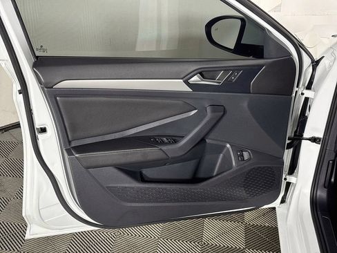 Certified 2024 Volkswagen Jetta S FWD image 11