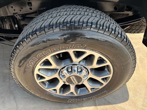 Used 2021 Ford F250 Lariat w/ Lariat Value Package AWD/4WD image 46