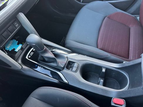 Used 2024 Toyota Corolla Cross AWD Hybrid w/ Moonroof Package image 9