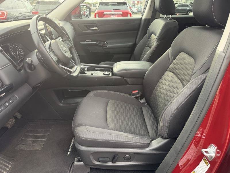 Used 2022 Nissan Pathfinder SV w/ SV Premium Package AWD/4WD image 15