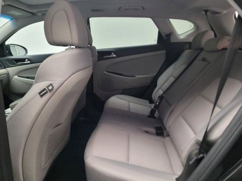 Used 2018 Hyundai Tucson Value FWD image 18