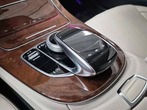 Used 2020 Mercedes-Benz E 450 4MATIC Wagon image 12