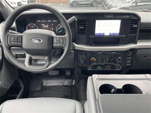 New 2026 Ford F550 4x4 Supercab Super Duty image 4