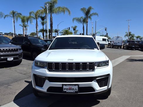 New 2026 Jeep Grand Cherokee L Limited AWD/4WD image 7