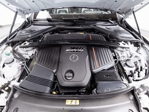 Used 2025 Mercedes-Benz E 53 AMG e 4MATIC Sedan image 37