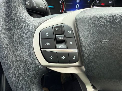 Certified 2023 Ford Explorer XLT w/ Equipment Group 202A image 17