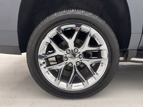 Used 2020 GMC Yukon XL SLT image 24