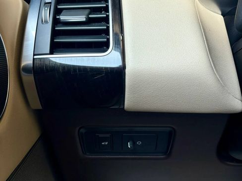 Used 2020 Land Rover Range Rover Sport HSE AWD/4WD image 39
