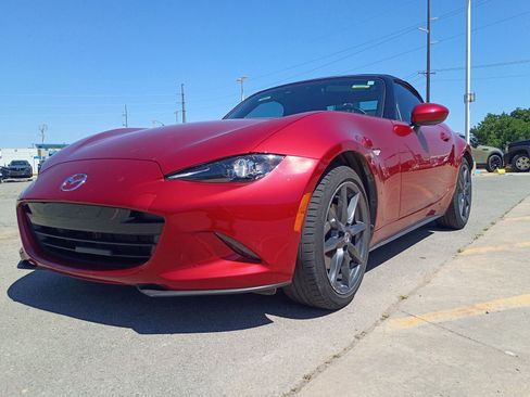 Used 2016 MAZDA MX-5 Miata Grand Touring RWD image 1