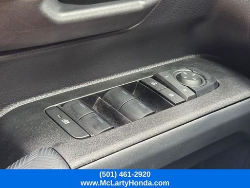 Used 2025 Toyota 4Runner SR5 AWD/4WD image 33