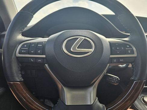 Used 2018 Lexus ES 350 w/ Premier Package FWD image 11