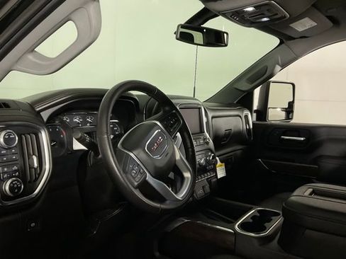 Used 2022 GMC Sierra 3500 SLT w/ SLT Premium Package AWD/4WD image 21