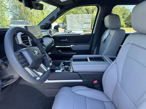 New 2026 Toyota Tundra Limited AWD/4WD image 13