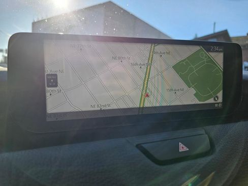 Certified 2024 MAZDA CX-90 Plug-In Hybrid w/ Premium Pkg image 29