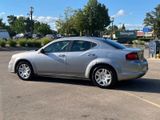 Used 2013 Dodge Avenger SE image 3
