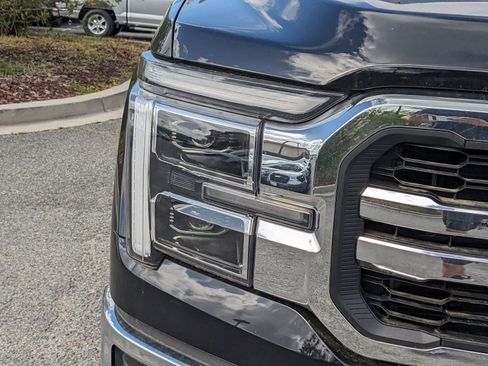 New 2025 Ford F150 Lariat w/ Equipment Group 501A Mid image 10