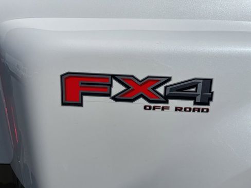 Used 2023 Ford F350 Lariat w/ Lariat Ultimate Package image 19