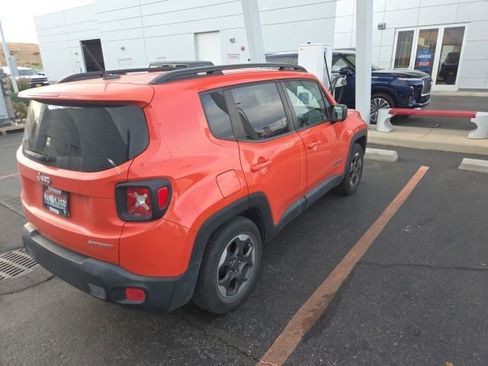 Used 2016 Jeep Renegade Sport w/ Power & Air Group FWD image 3