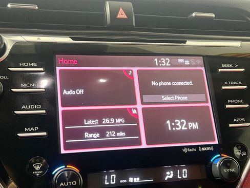 Used 2020 Toyota Camry XSE FWD image 25