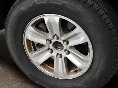 Used 2018 Ford F150 XLT RWD image 6