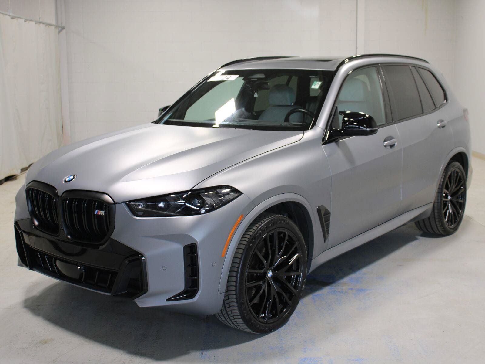 Used 2024 BMW X5 M60i w/ Climate Comfort Package AWD/4WD image 1