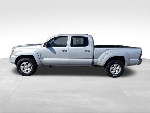 Used 2012 Toyota Tacoma 4x4 Double Cab image 2