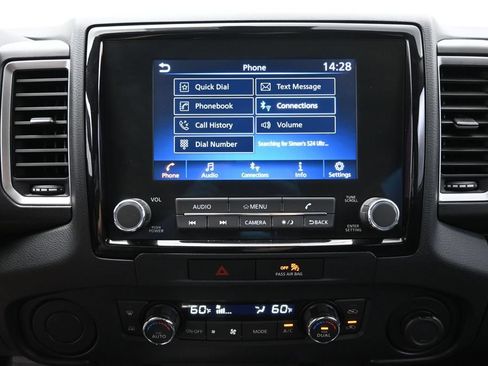 Used 2022 Nissan Frontier SV RWD image 9