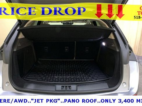 Used 2024 Lincoln Corsair AWD w/ Equipment Group 101A image 18