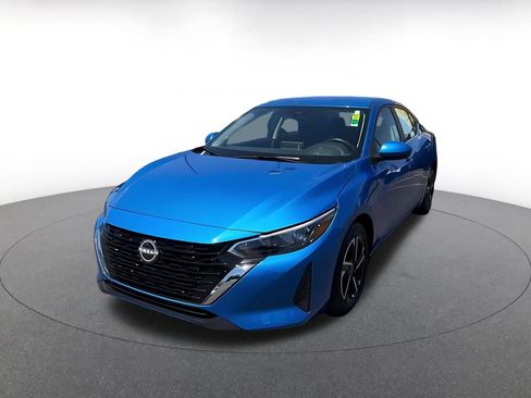 Used 2025 Nissan Sentra SV FWD image 7