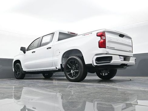 New 2026 Chevrolet Silverado 1500 Custom AWD/4WD image 39