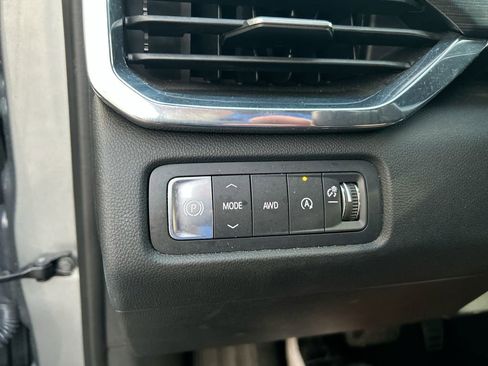 Used 2025 GMC Acadia Elevation AWD/4WD image 22