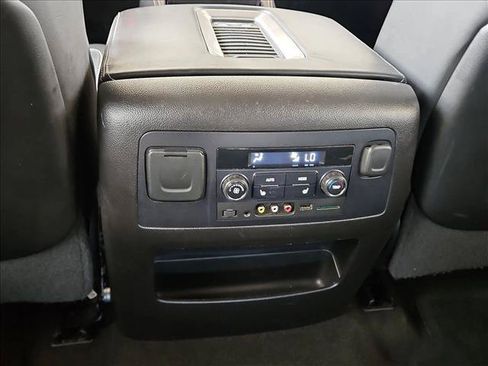 Used 2016 GMC Yukon XL Denali w/ Open Road Package AWD/4WD image 19