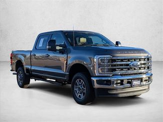 Used 2025 Ford F350 Lariat AWD/4WD video 3