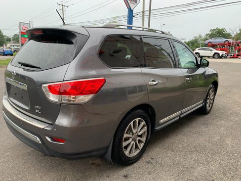 Used 2016 Nissan Pathfinder SL AWD/4WD image 7