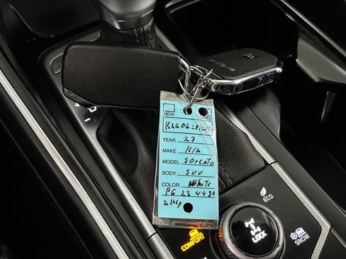 Used 2023 Kia Sorento S AWD/4WD image 49