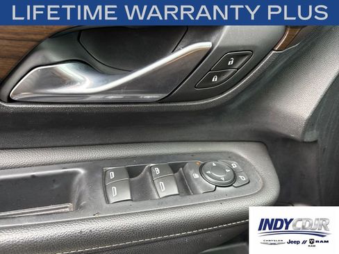 Used 2020 GMC Terrain Denali w/ Denali Premium Package FWD image 21