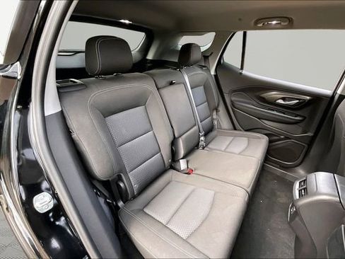 Used 2024 GMC Terrain SLE FWD image 17