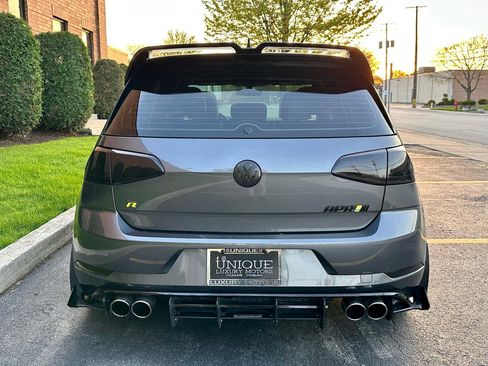 Used 2019 Volkswagen Golf R 4-Door image 37