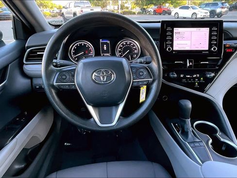 Used 2024 Toyota Camry LE FWD image 5