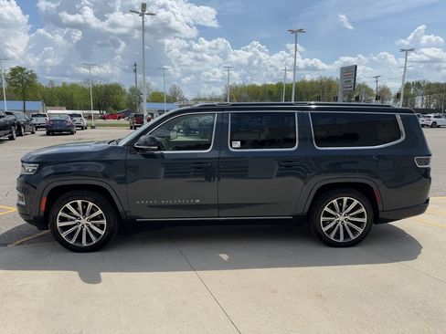 Used 2023 Jeep Grand Wagoneer L Series II AWD/4WD image 8