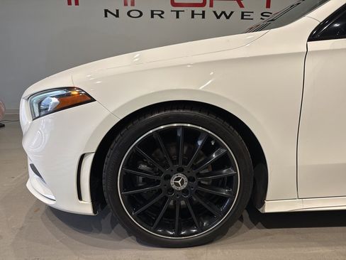 Used 2022 Mercedes-Benz A 220 4MATIC w/ AMG Line image 7