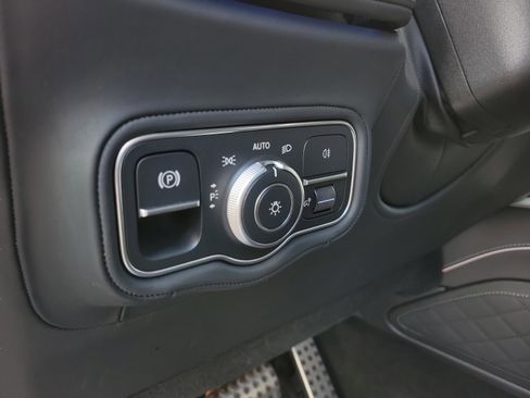 Used 2025 Mercedes-Benz G 63 AMG 4MATIC image 18