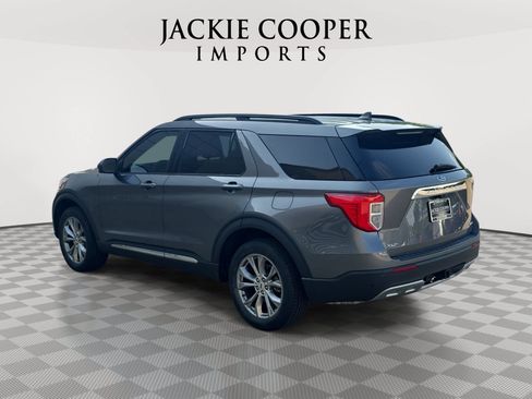 Used 2023 Ford Explorer XLT w/ Equipment Group 202A AWD/4WD image 7