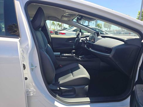 Used 2026 Toyota Prius XLE FWD image 10