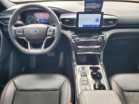 Used 2023 Ford Explorer ST-Line AWD/4WD image 23