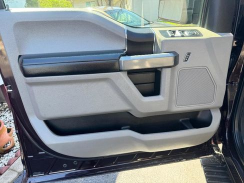 Used 2018 Ford F150 XLT w/ Equipment Group 301A Mid image 15