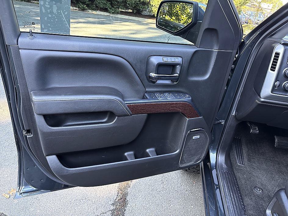 Used 2018 GMC Sierra 1500 SLT AWD/4WD image 13