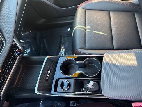 Used 2025 Chevrolet Equinox RS image 34