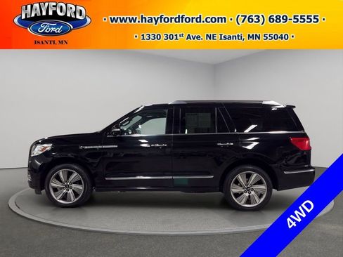 Used 2018 Lincoln Navigator Reserve w/ Technology Package AWD/4WD image 2